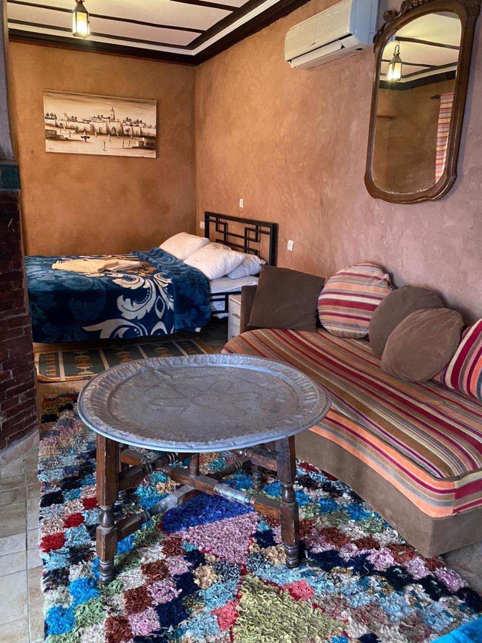 Riad Malak Ouirgane Camera foto